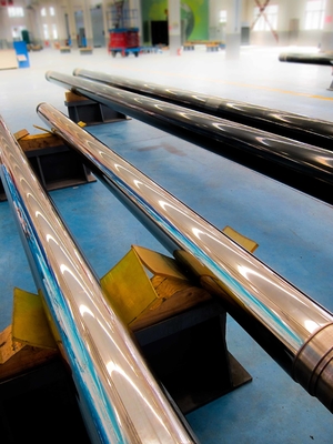 Revestimento térmico por pulverização de alta dureza para a indústria de fabricação de barras e papel